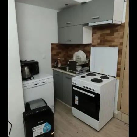 Apartment 2 Bedroom Heart Of Thessaloniki